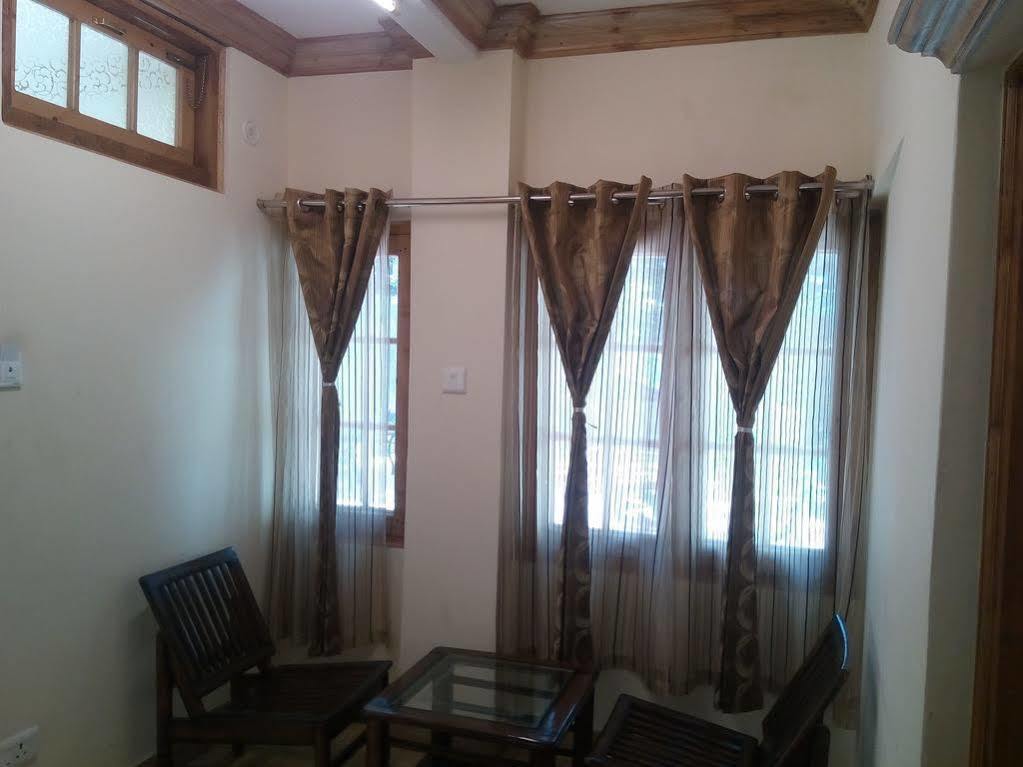 Torrentium Lodge Shimla Exteriör bild