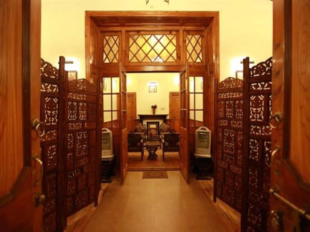 Torrentium Lodge Shimla Exteriör bild